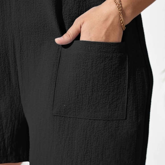 Plus Solid Shoulder Knot Pocket Romper - Picture 4 of 7